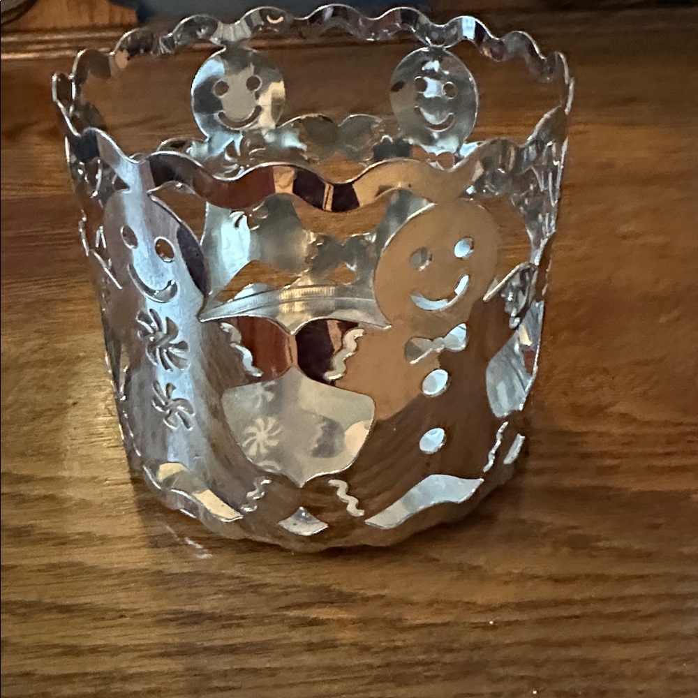 Silver Metal Holiday Candle Holders - Set of 3 - Picture 4 of 4